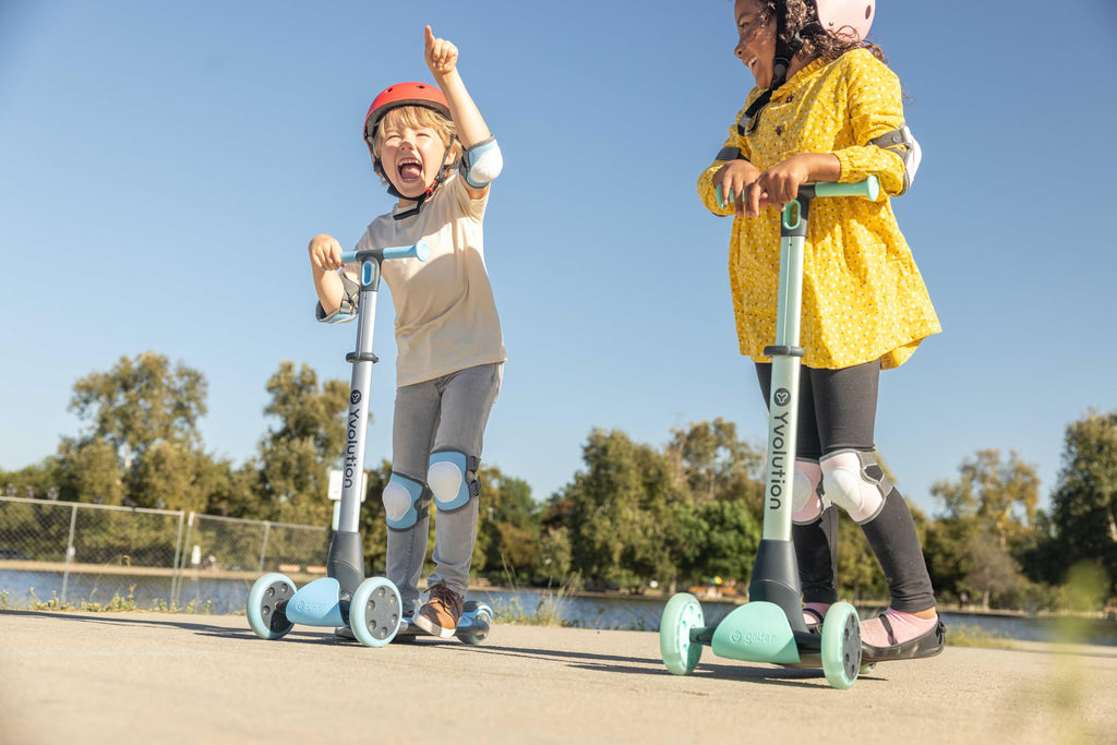 3-Wheel Kids Scooter with LED Light-Up Front Wheels J2981