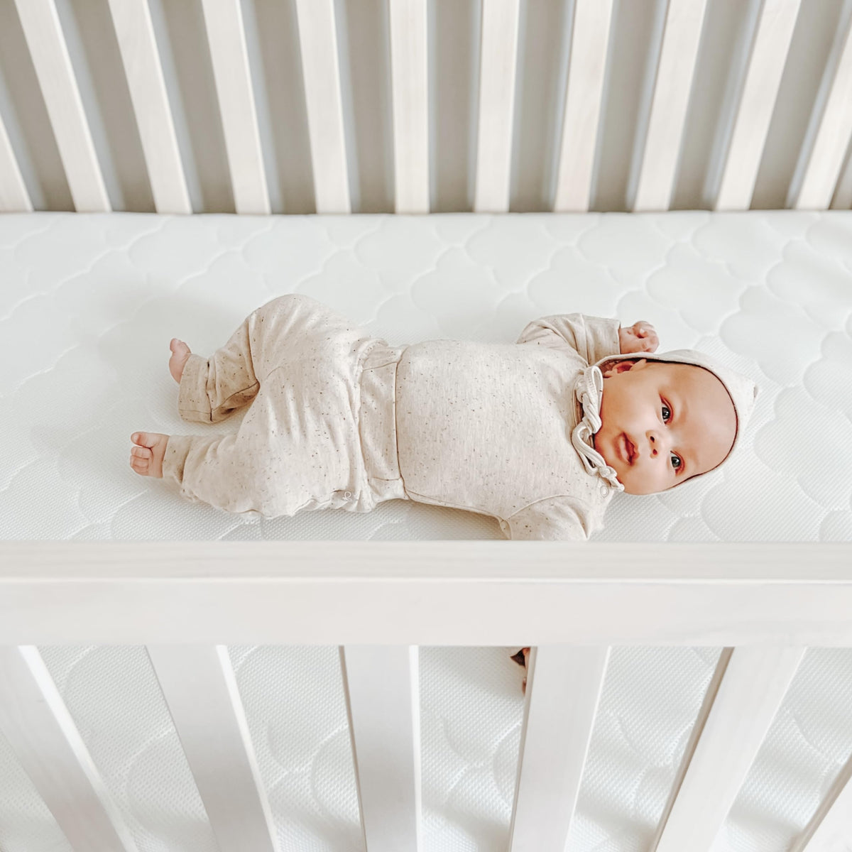 White Waterproof Crib Mattress M299401